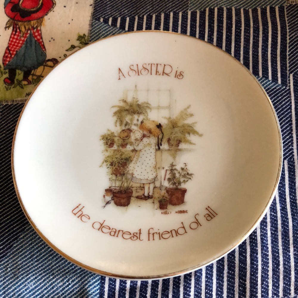 Decorative Holly Hobbie mini Plate with Sister Quote